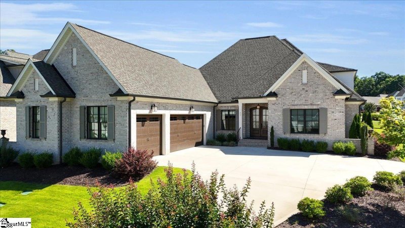 Property image 2 at 11 Godfrey Grove Drive, Simpsonville, SC 29681