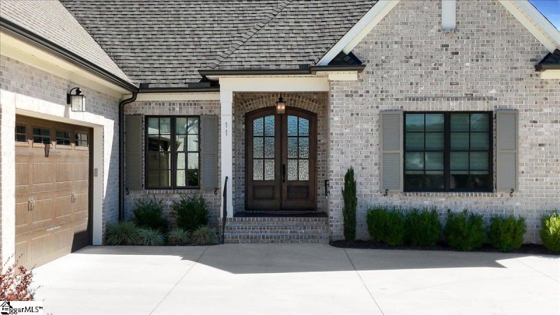 Property image 3 at 11 Godfrey Grove Drive, Simpsonville, SC 29681