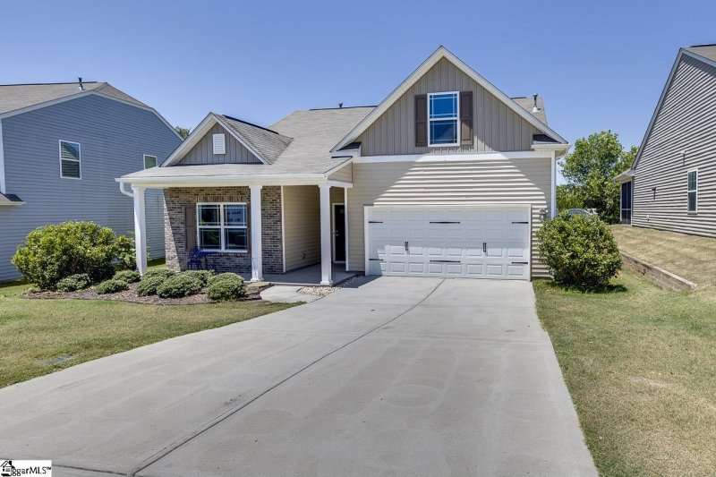 Property image 2 at 115 Caledonia Drive, Easley, SC 29642