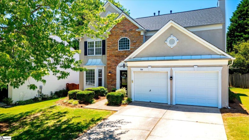 Property image 3 at 304 Collingsworth Lane, Greenville, SC 29615