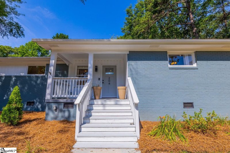 Property image 3 at 204 Westwood Drive, Simpsonville, SC 29680