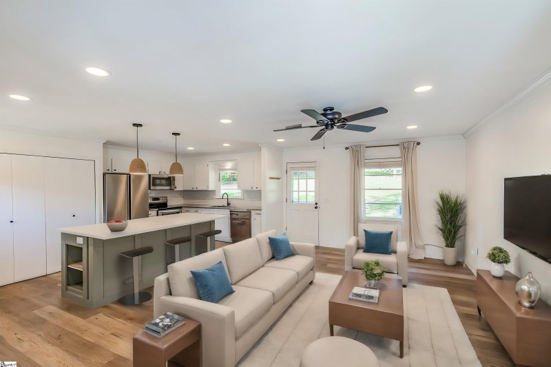 Property image 5 at 204 Westwood Drive, Simpsonville, SC 29680