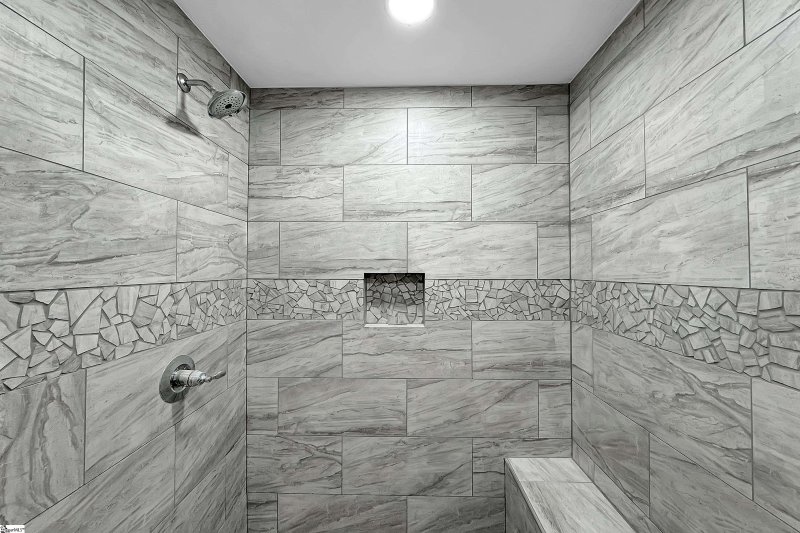 Property image 5 at 220 Willow Oaks Drive, Spartanburg, SC 29301