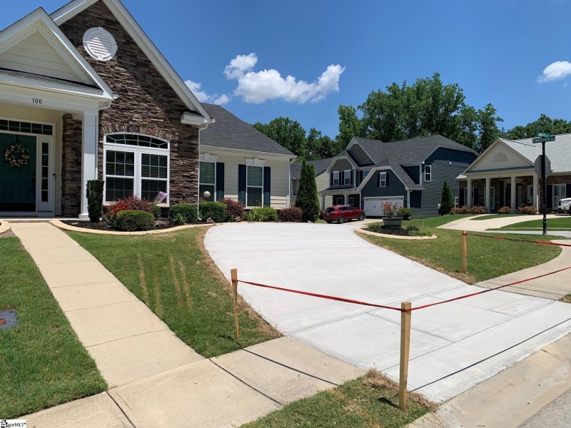 Property image 3 at 100 FAWN HILL Drive, Simpsonville, SC 29681