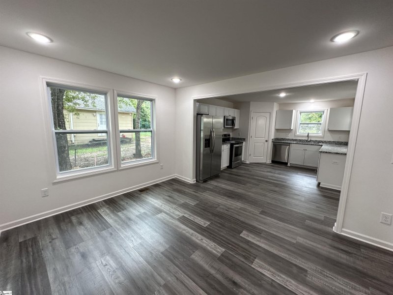 Property image 5 at 264 Poole Street, Woodruff, SC 29388