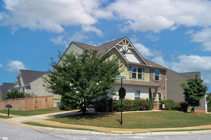 Property image 2 at 1 Dauphine Way, Greer, SC 29650