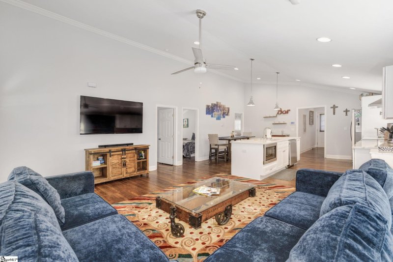 Property image 4 at 51 Endel Street, Greenville, SC 29611