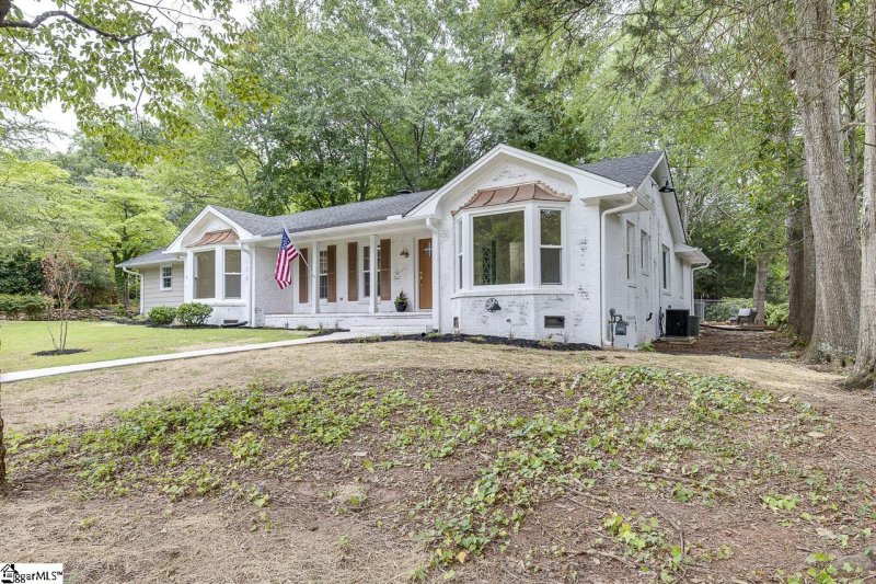 Property image 2 at 515 Trinity Way, Greenville, SC 29617