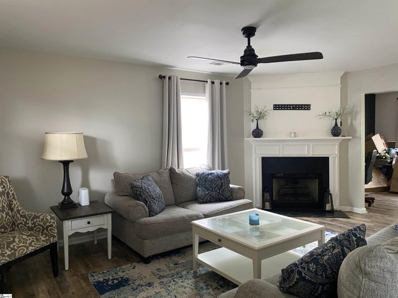 Property image 3 at 21 Brockmore Drive, Greenville, SC 29605