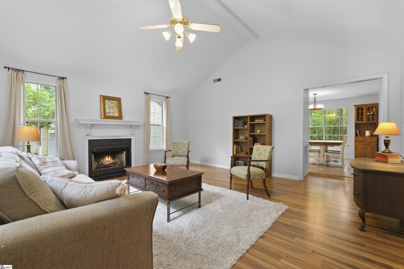 Property image 4 at 1417 Winding Way, Taylors, SC 29687