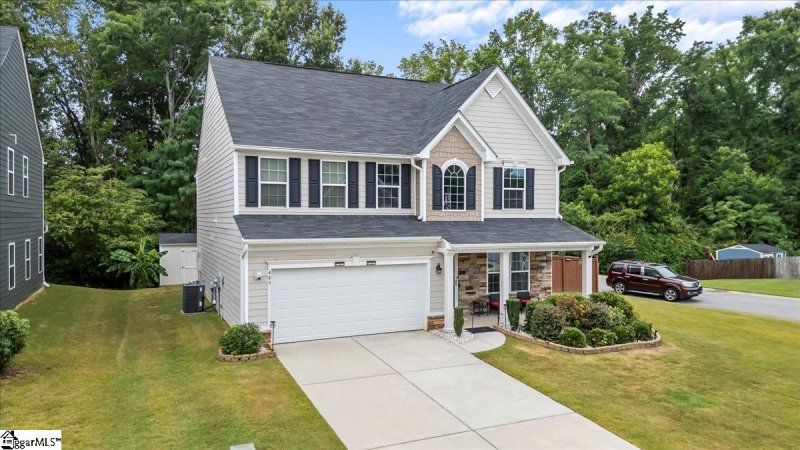 Property image 3 at 409 Front Porch Drive, Fountain Inn, SC 29644-1350