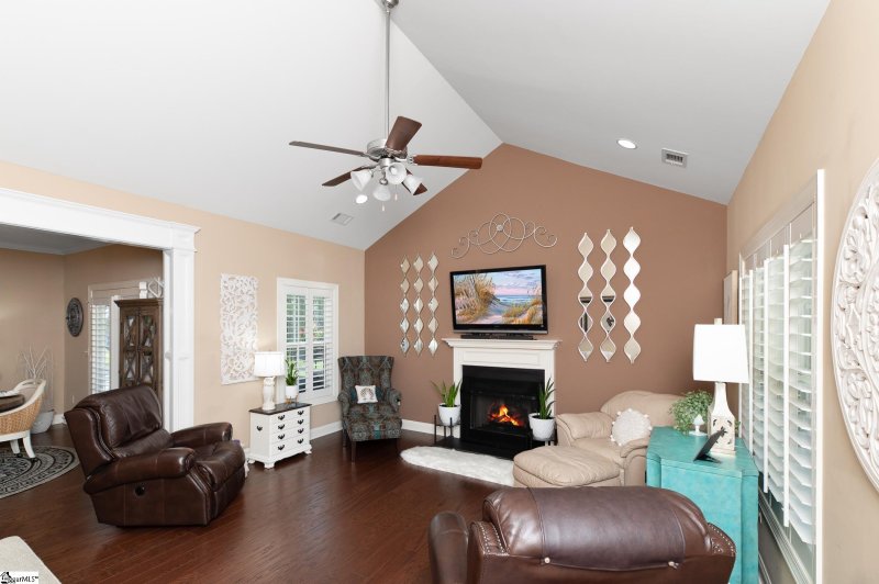 Property image 4 at 74 Hillsborough Drive, Anderson, SC 29621