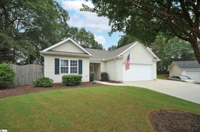 Property image 2 at 113 Ketchitan Court, Greenville, SC 29605