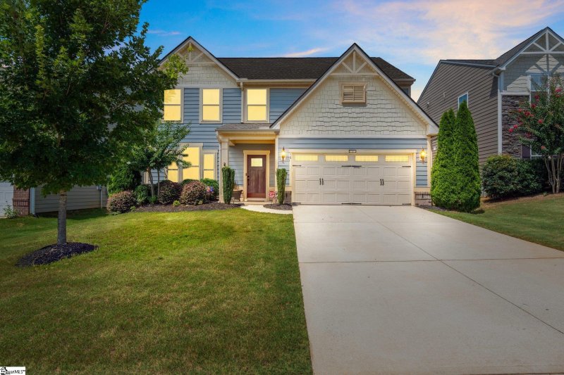 18 Dauphine Way