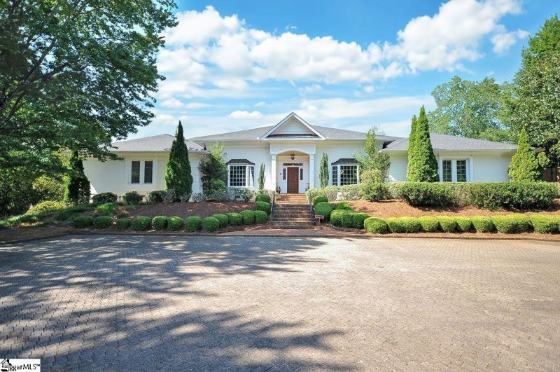 Property image 2 at 111 Collins Creek Road, Greenville, SC 29607