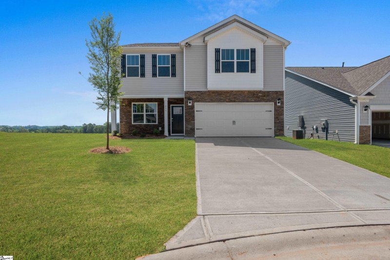 Property image 2 at 930 Pineland Drive, Woodruff, SC 29388