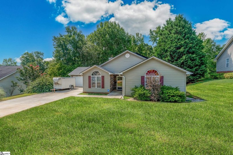 128 Kingfisher Drive