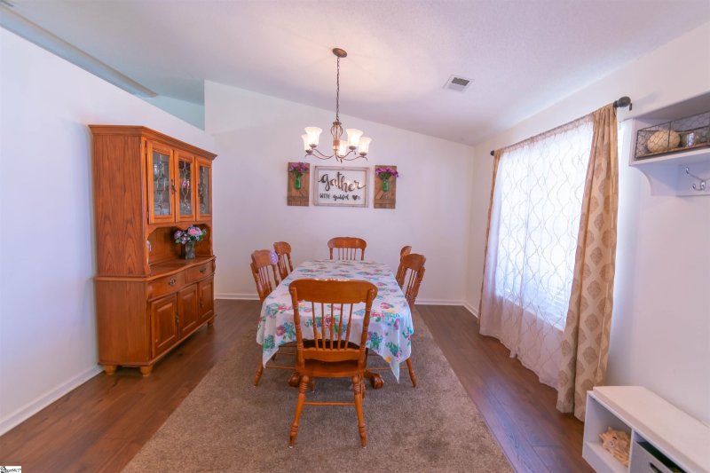 Property image 2 at 7 Bobber Court, Taylors, SC 29687