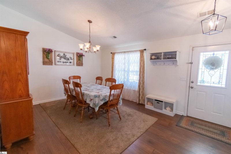 Property image 3 at 7 Bobber Court, Taylors, SC 29687