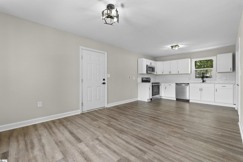 Property image 4 at 111 Aspenwood Drive, Simpsonville, SC 29680