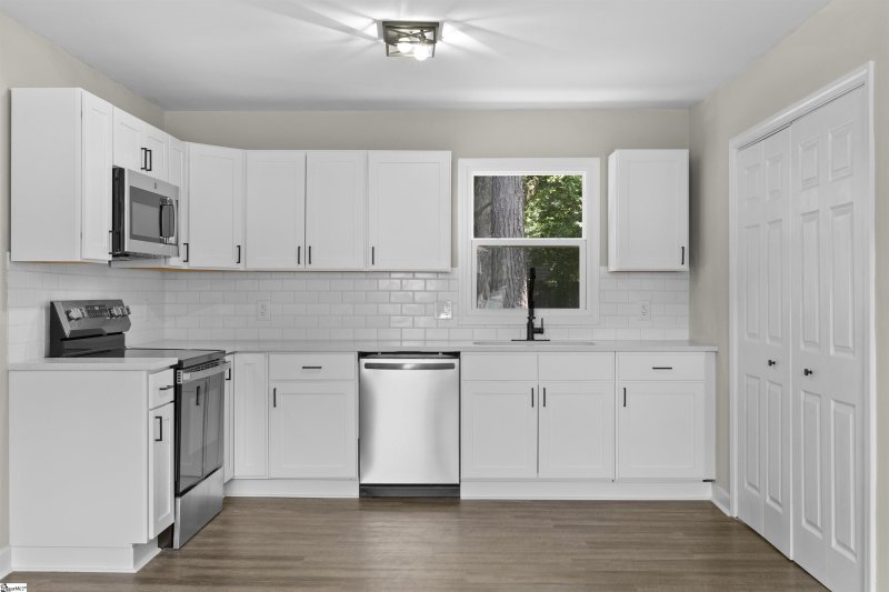 Property image 5 at 111 Aspenwood Drive, Simpsonville, SC 29680