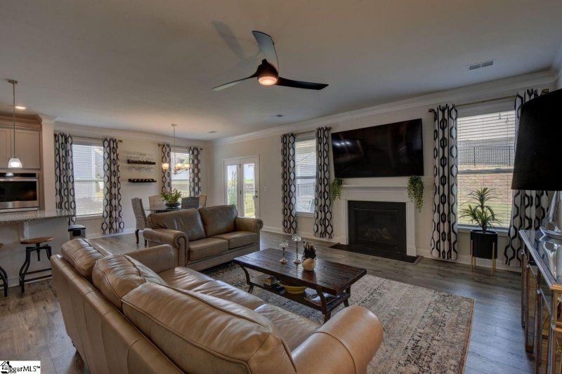 Property image 5 at 103 Silver Falls Drive, Simpsonville, SC 29681