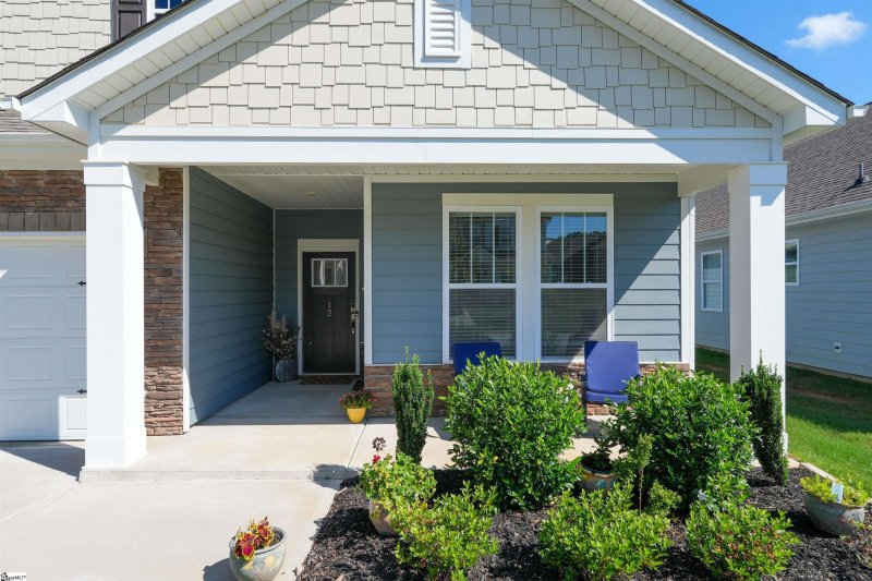 Property image 3 at 12 Strawbridge Road, Simpsonville, SC 29681