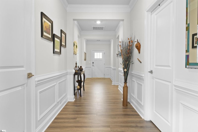 Property image 5 at 12 Strawbridge Road, Simpsonville, SC 29681