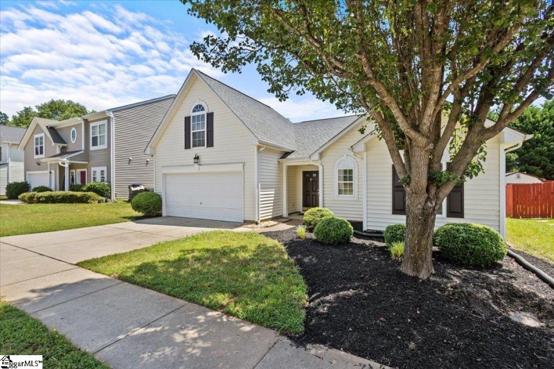 Property image 3 at 10 sunfield Court, Greer, SC 29650