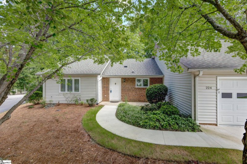 Property image 4 at 224 Creek Forest Drive, Greenville, SC 29615