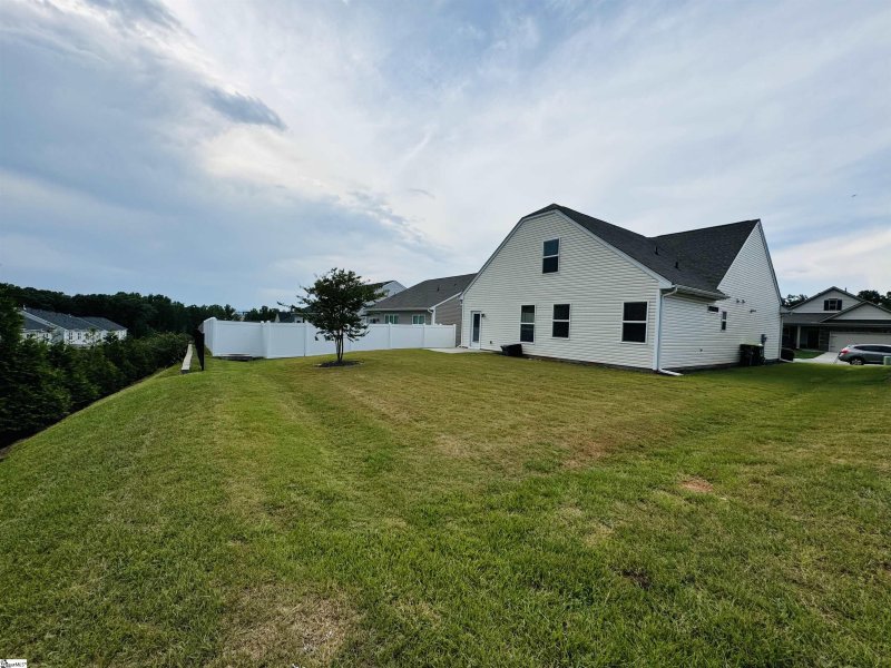 Property image 4 at 468 White Peach Way, Duncan, SC 29334