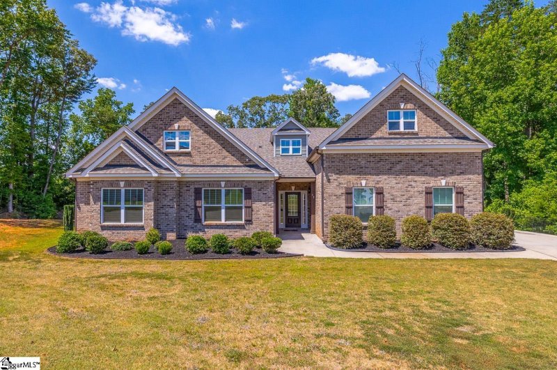 Property image 3 at 15 Sedgewood Court, Fountain Inn, SC 29644