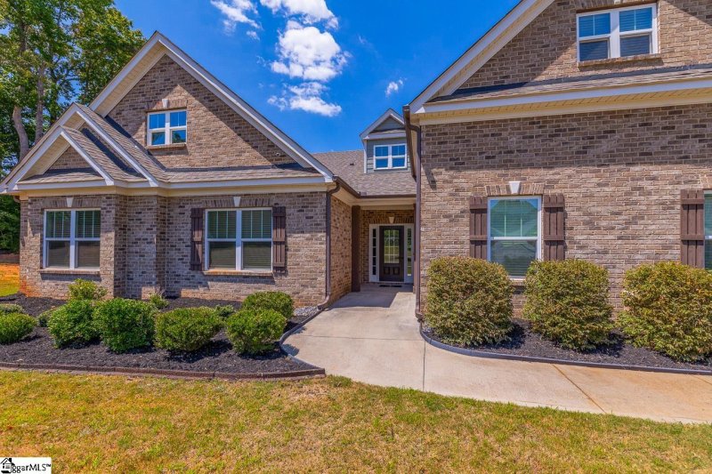 Property image 4 at 15 Sedgewood Court, Fountain Inn, SC 29644