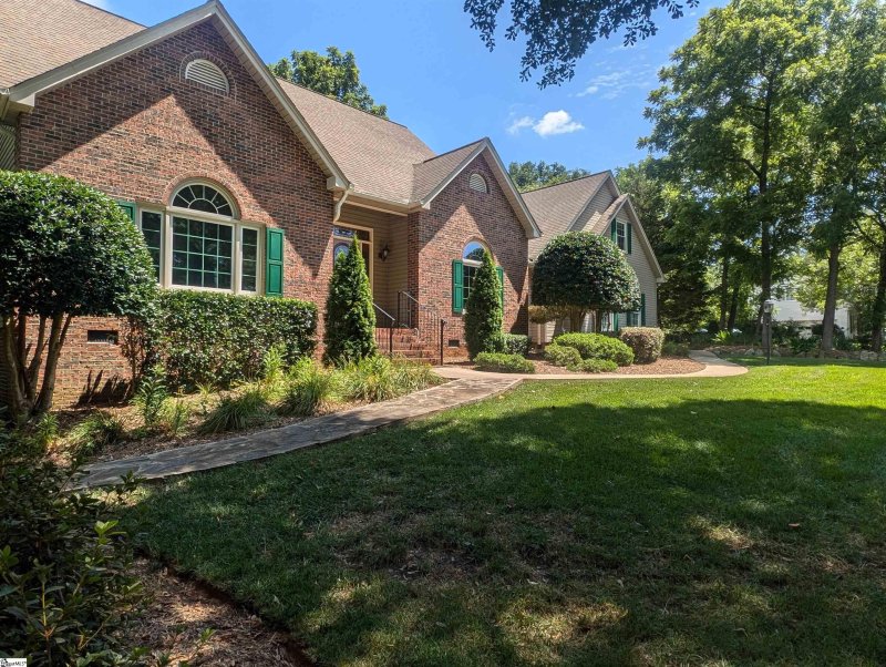 Property image 3 at 3 Keenan Creek Way, Simpsonville, SC 29680-6336