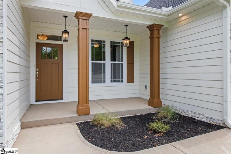 Property image 5 at 138 Eagles Crest Drive, Marietta, SC 29661-0000