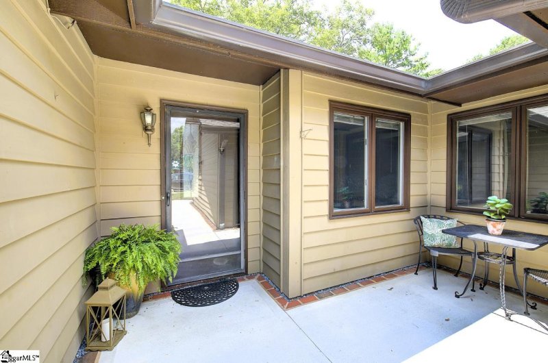 Property image 2 at 515 Bluebird Lane, Greer, SC 29650