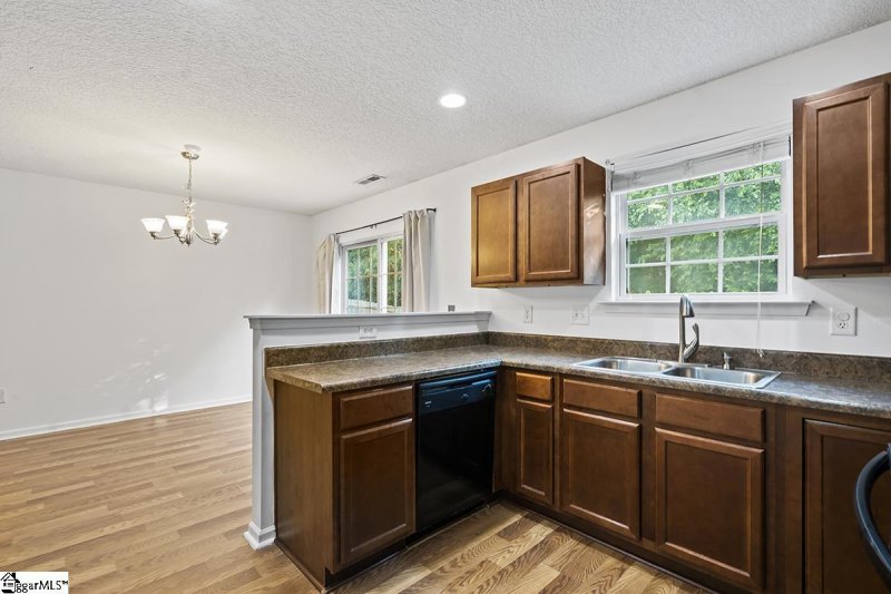 Property image 3 at 8 Cane Hill Drive, Piedmont, SC 29673