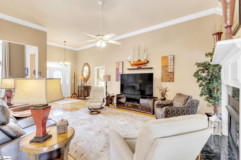 Property image 4 at 6 Lanshore Court, Taylors, SC 29687-5953