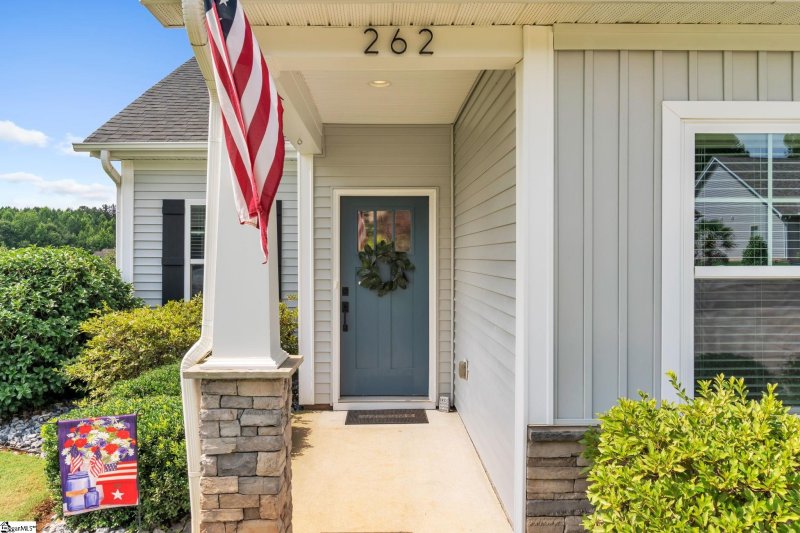Property image 2 at 262 E Pyrenees Drive, Lyman, SC 29365