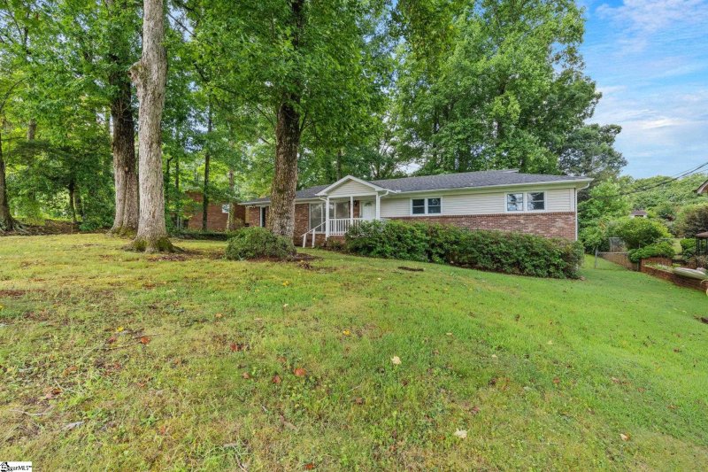 Property image 4 at 5 Tazewell Drive, Greenville, SC 29617