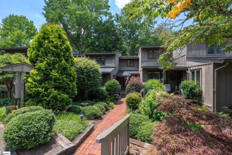 Property image 3 at 108 Inglewood Way, Greenville, SC 29615