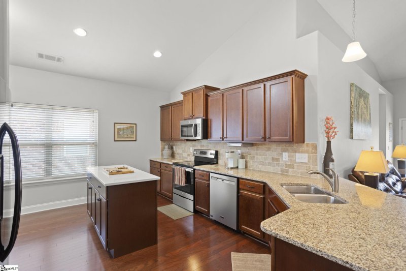 Property image 2 at 58 Border Avenue, Simpsonville, SC 29680