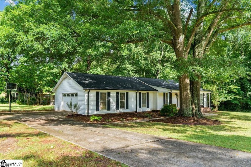 Property image 3 at 200 galerie Drive, Easley, SC 29642
