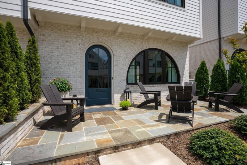 Property image 5 at 108 Graham Drive, Greenville, SC 29615