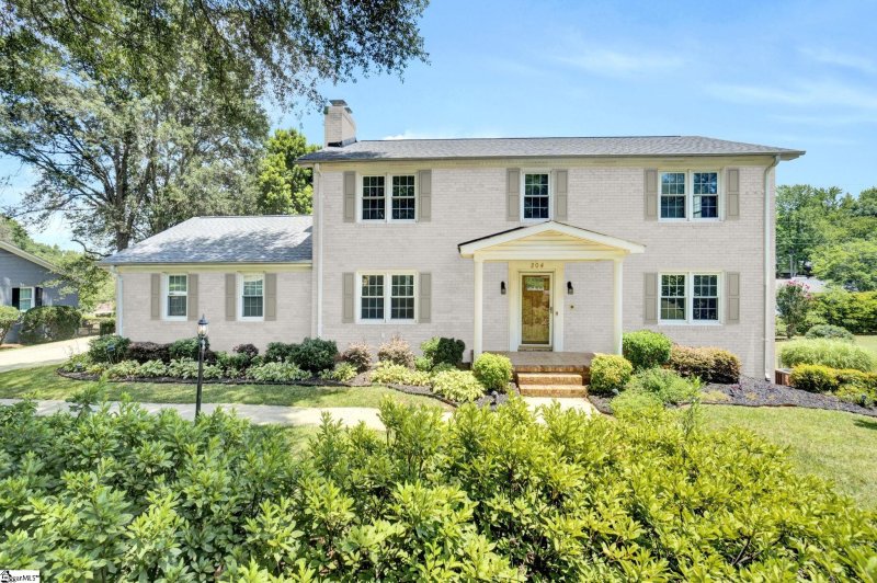 Property image 3 at 204 Lambourn Way, Greenville, SC 29615