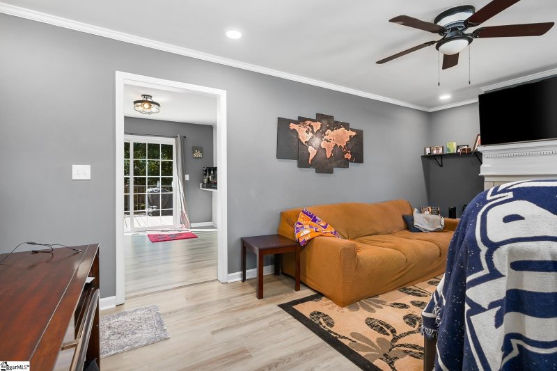 Property image 4 at 211 Longview Drive, Williamston, SC 29697