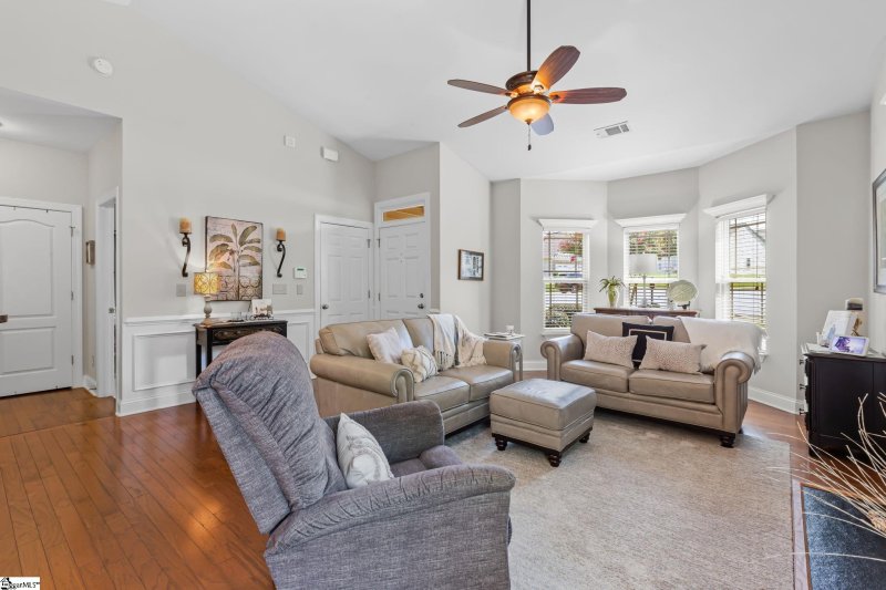 Property image 3 at 7 Leeds Court, Simpsonville, SC 29681