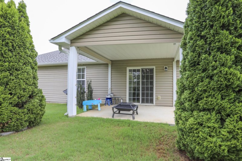 Property image 3 at 347 Collin Rogers Drive, Moore, SC 29369