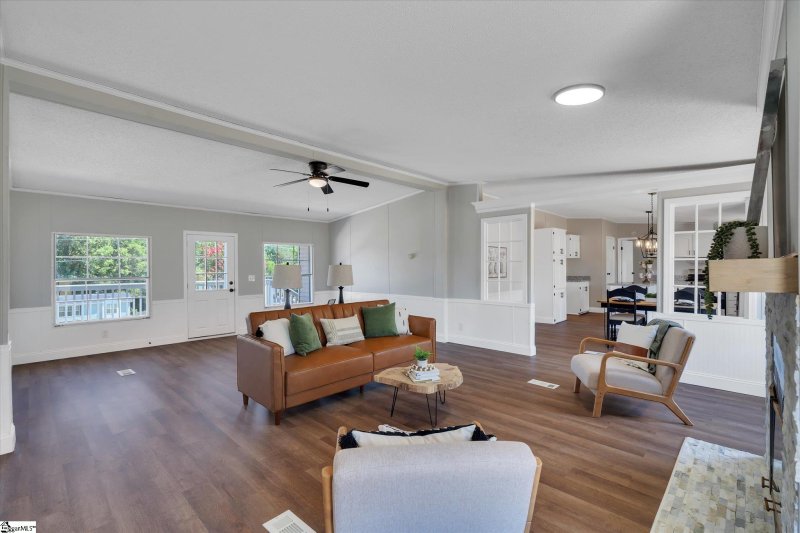 Property image 4 at 421 Roe Road, Greenville, SC 29611-7435