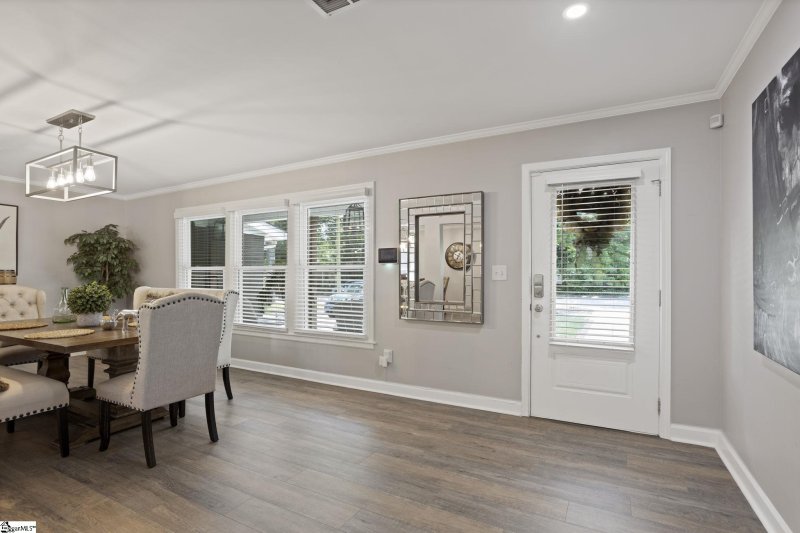 Property image 3 at 302 N B Street, Easley, SC 29640